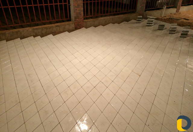 Установка тротуарной плитки и Ростовского камня