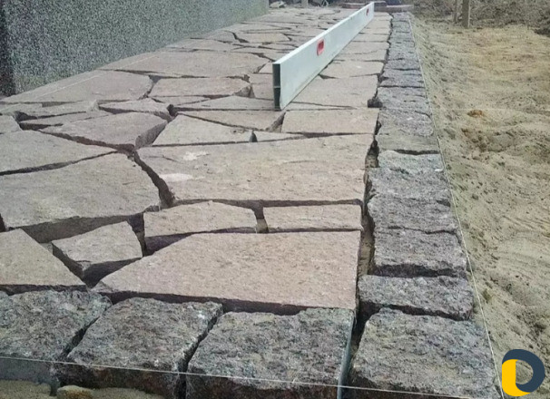 Установка тротуарной плитки и Ростовского камня