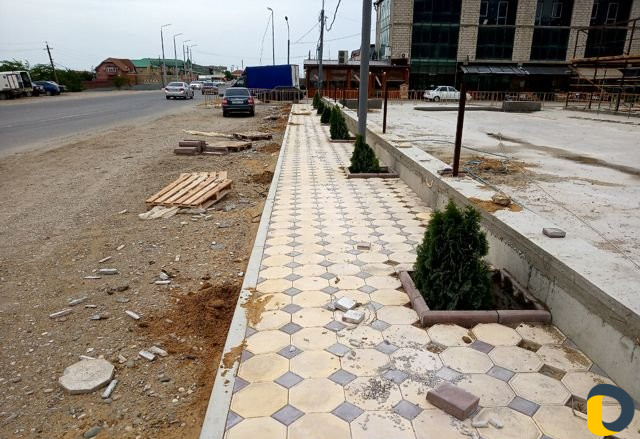 Установка тротуарной плитки