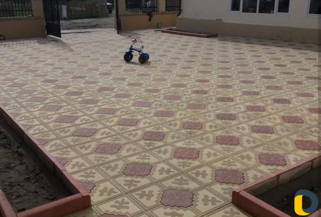 Установка тротуарной плитки