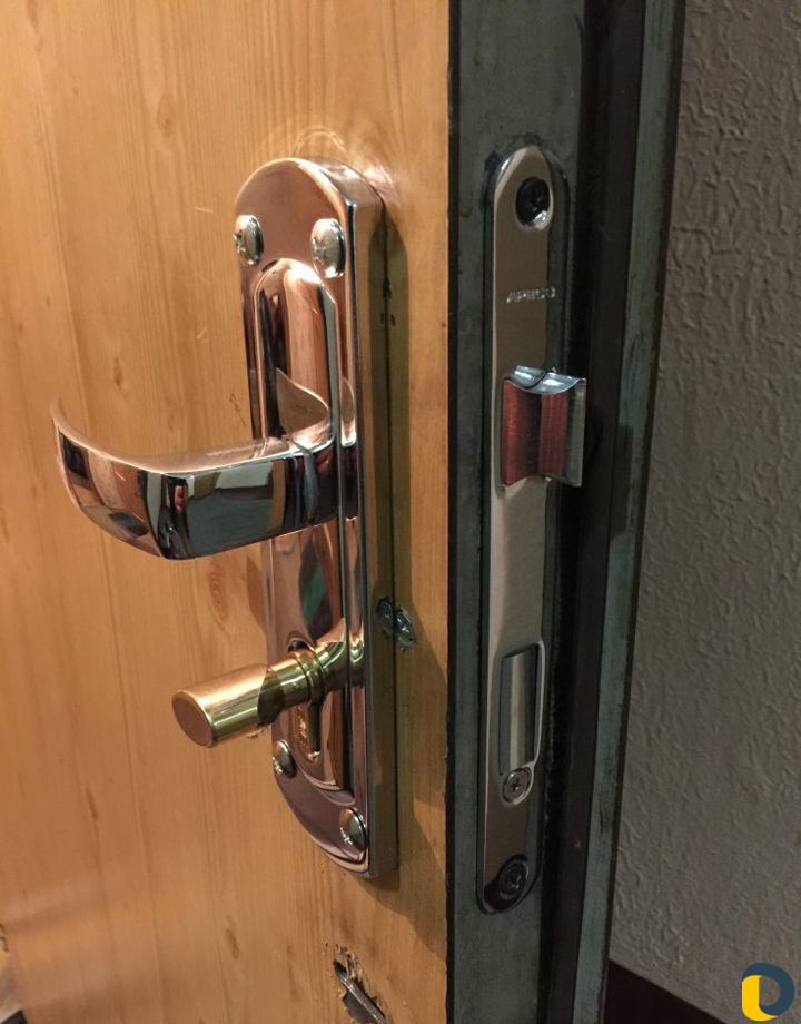 Установка, вскрытие, ремонт замков и запорных ус-в