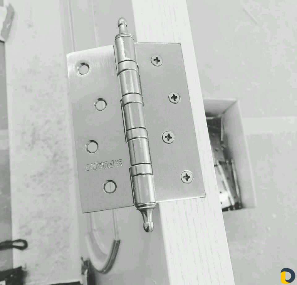 Установщик Дверей