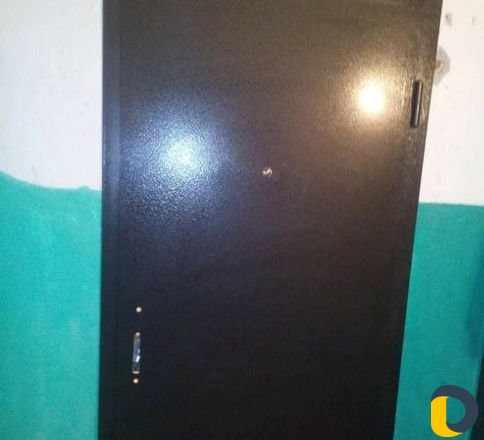 Установщик двери входных