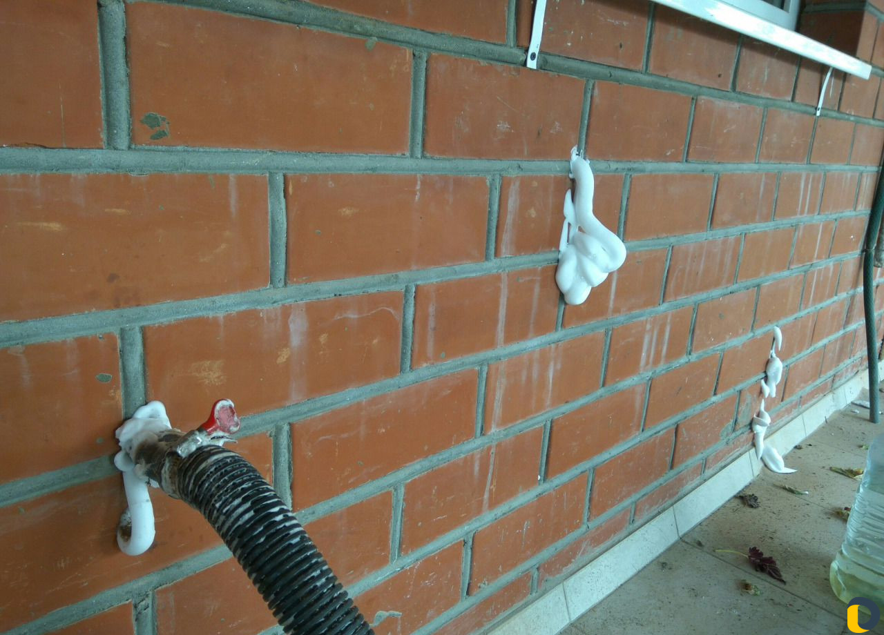 Утепление жидким пенопластом (пеноизол)