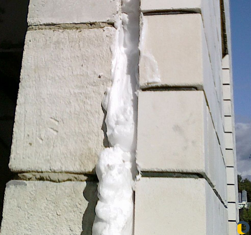 Утепление жидким пенопластом (пеноизол)