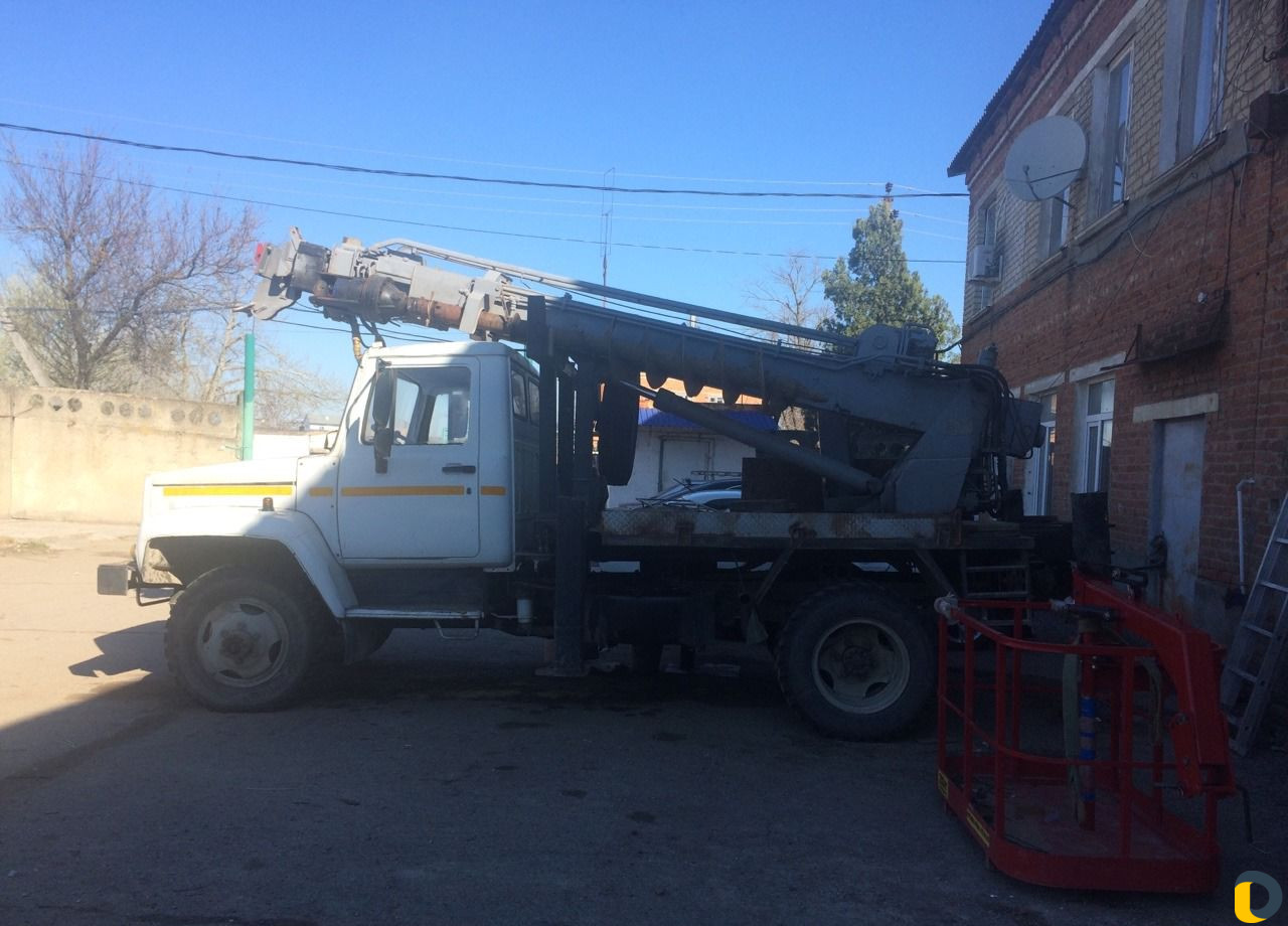 В аренду Мехрука, бур, манипулятор