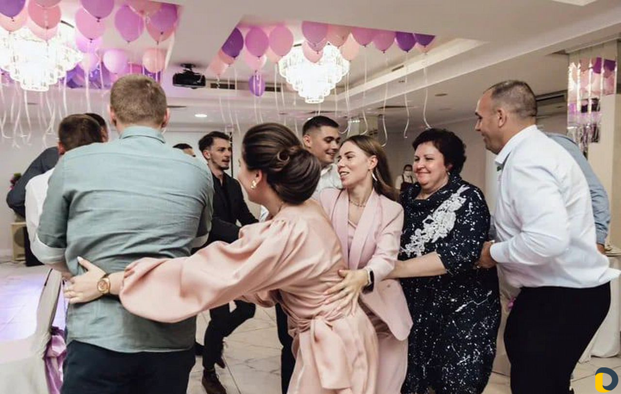 Ведущие в Краснодаре на свадьбу, юбилей +выездная