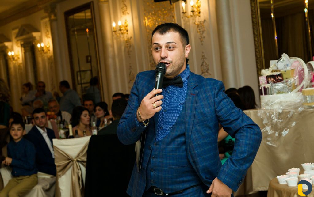 Ведущий, музыкант, диджей DJ на праздник, свадьбу