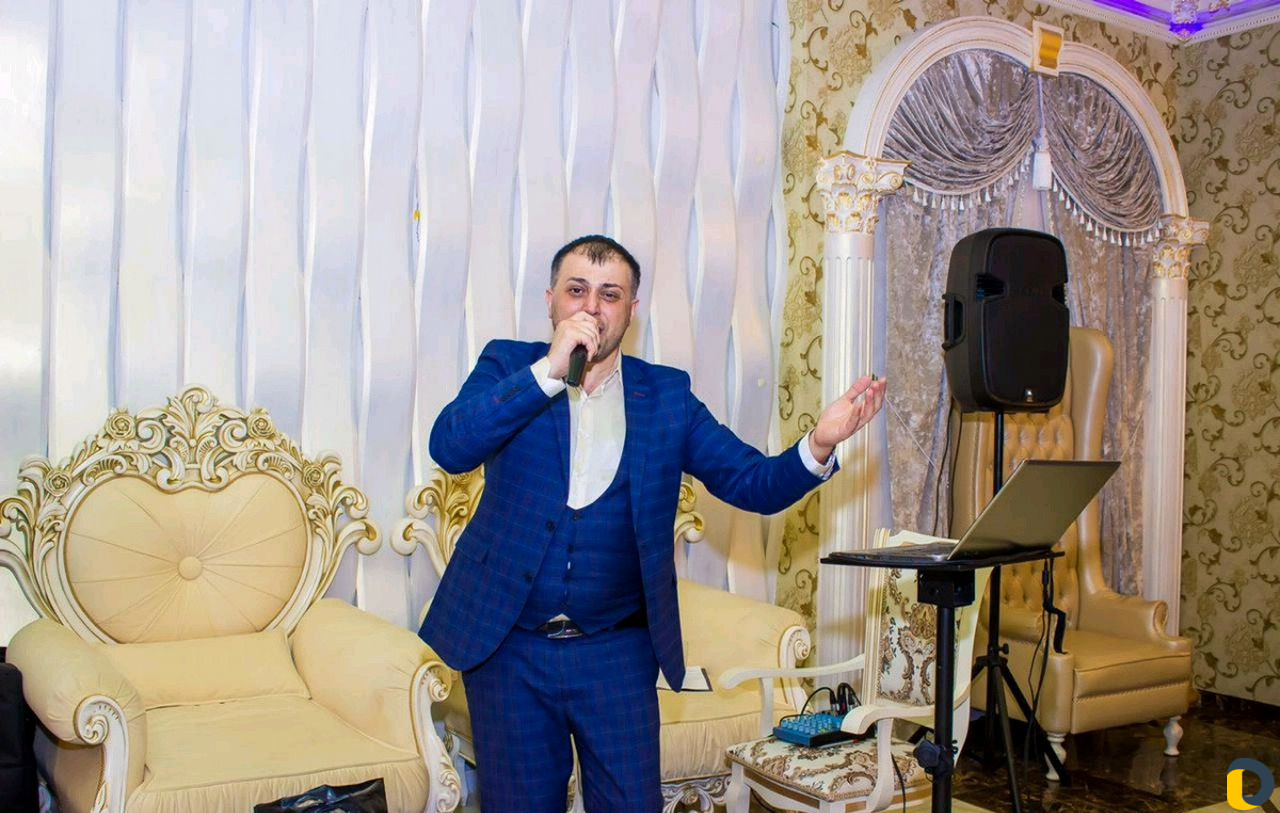 Ведущий, музыкант, диджей DJ на праздник, свадьбу