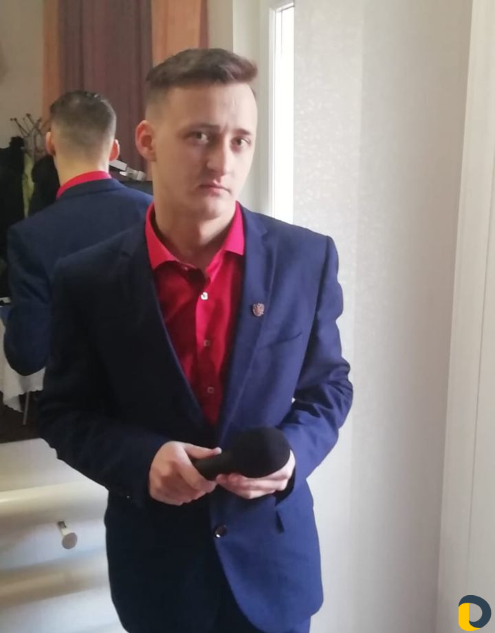 Ведущий на мероприятие