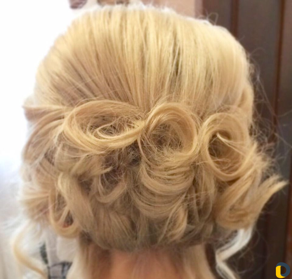 Визажист Макияж + укладка+Брови