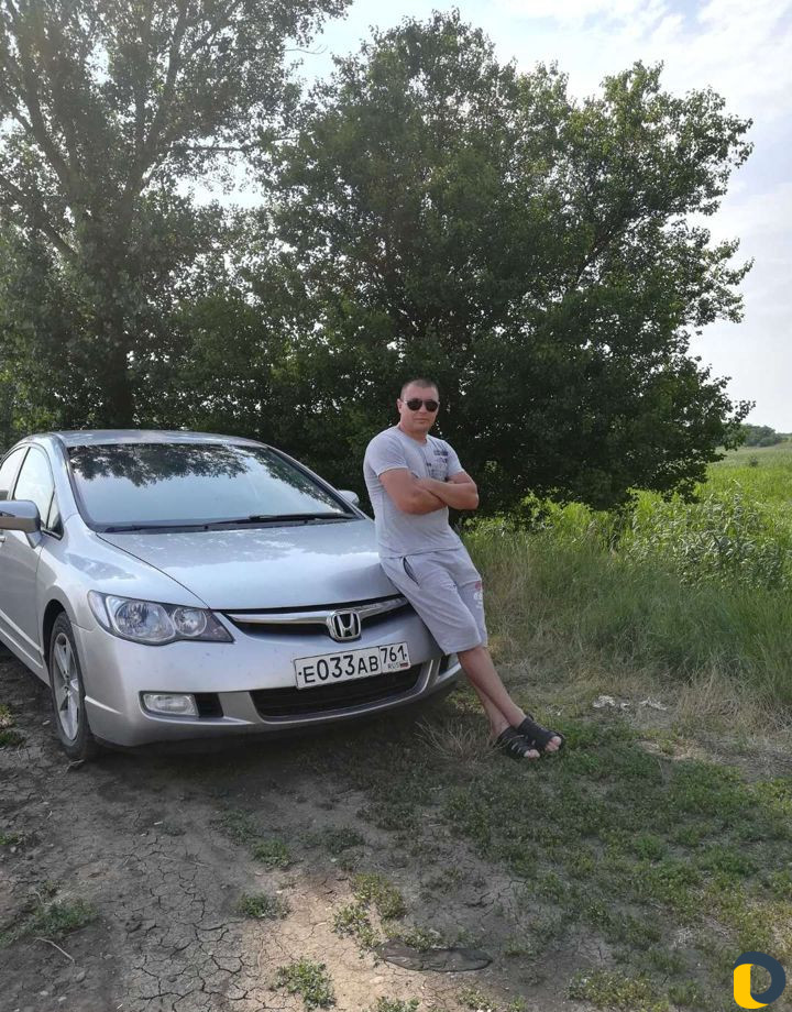 Водитель на личном автомобиле