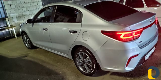Водитель с авто