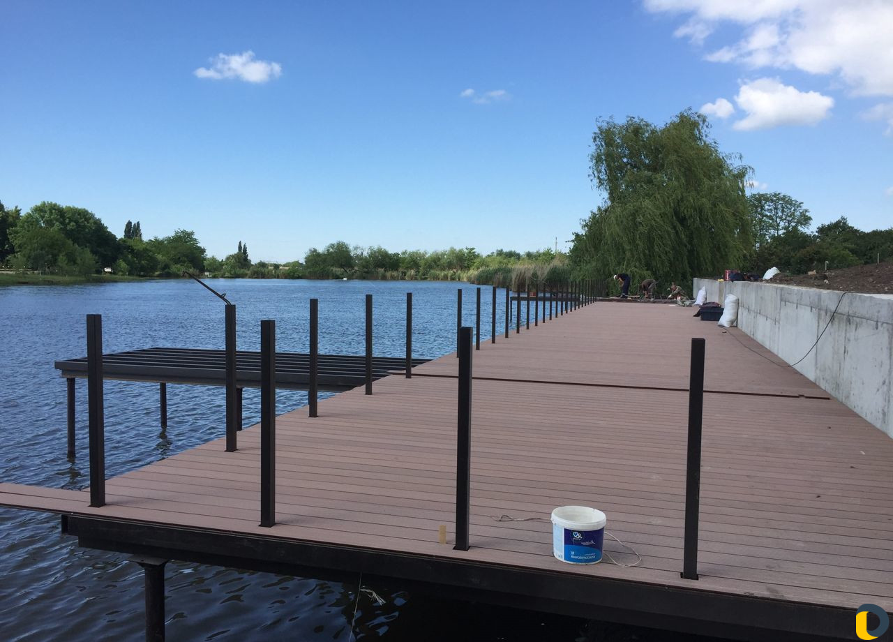 Возводим пирсы, причалы