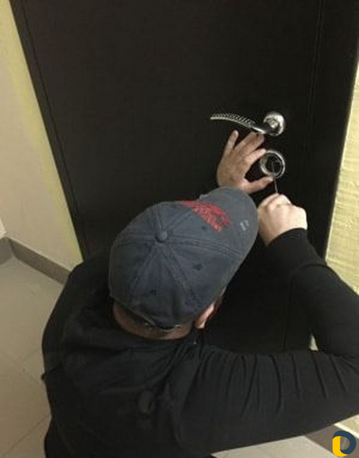 Вскрытие (взлом) замков