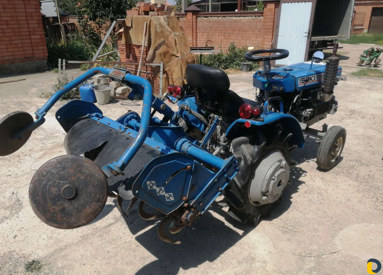 Вспашка земли минитрактором