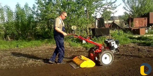 Вспашка земли,обрезка деревьев и др