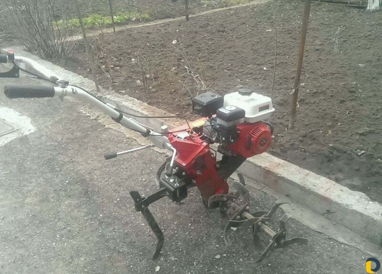 Вспашка земли