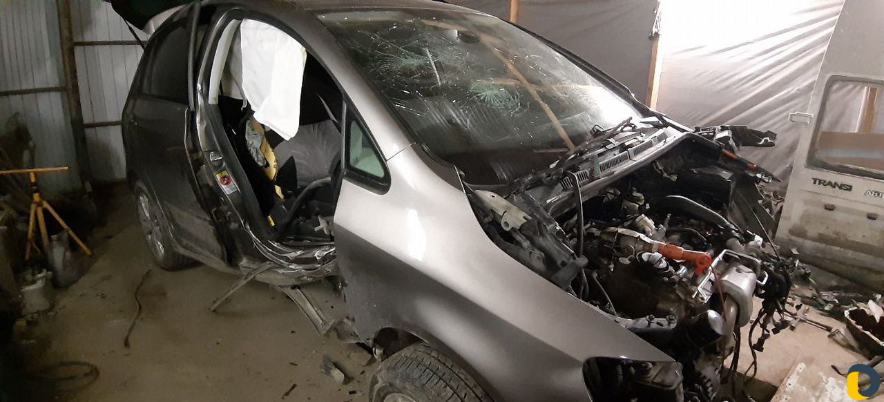 Вытяжка Автомобиля. Сварка.Покраска.Замена порогов