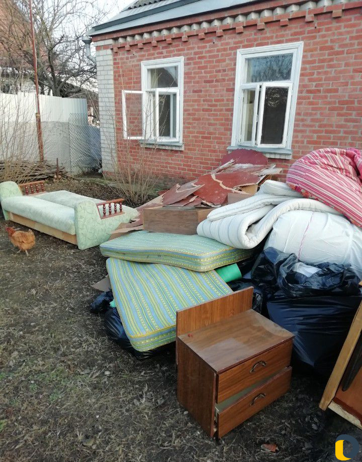Вывоз мусора, веток, старой мебели, хлама