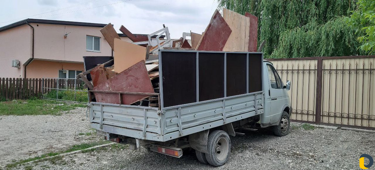 Вывоз строительного мусора и хлама в Анапе