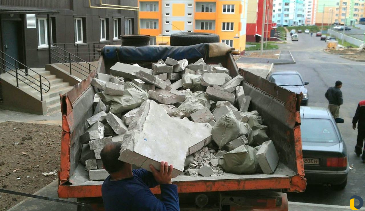 Вывоз строительного мусора. уборка територии