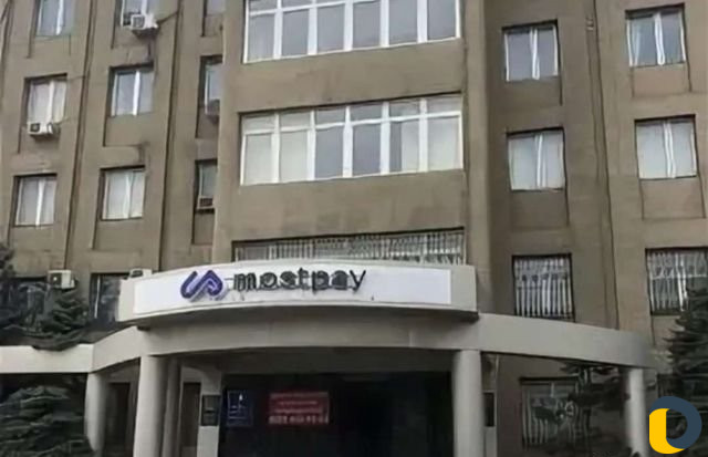 Юрист