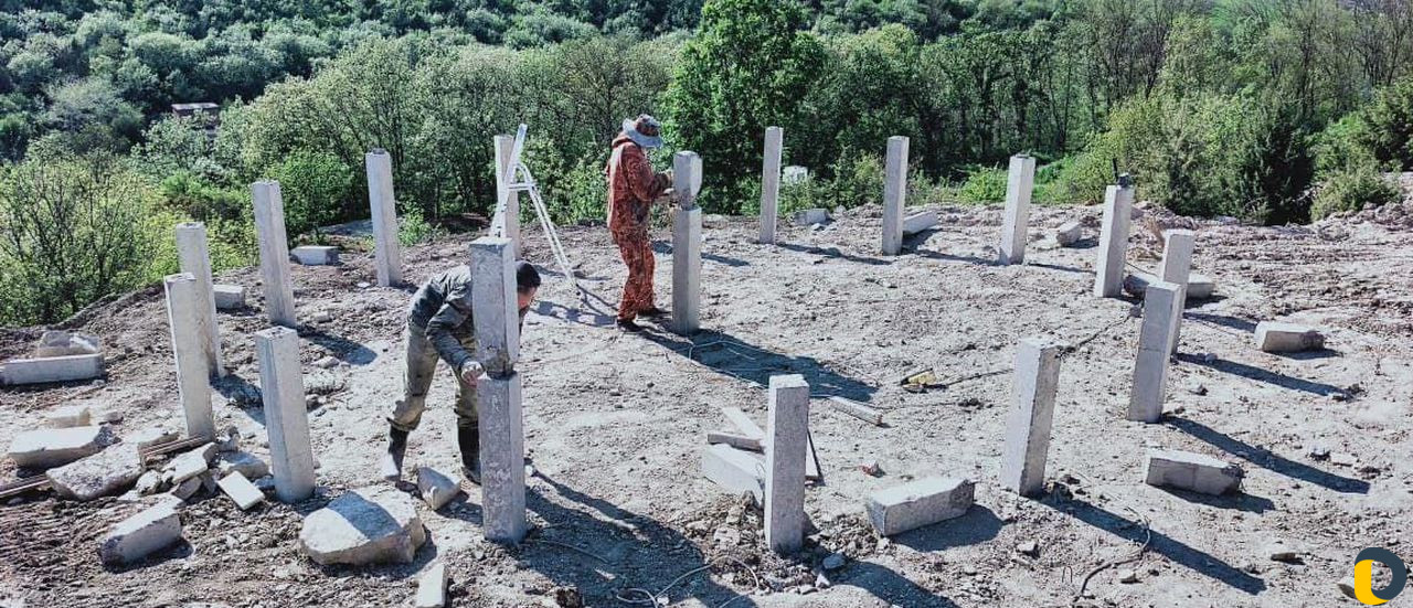 Забивка свай. Фундамент на жб сваях