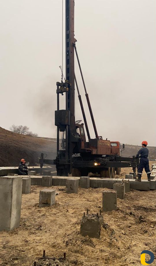 Забивка свай, Свайные работы, Сваебой