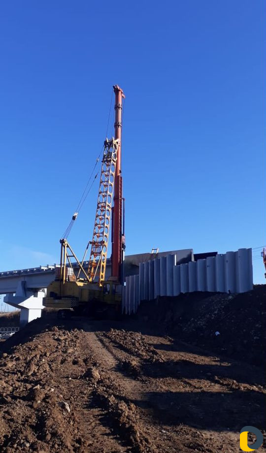 Забивка свай, Свайные работы, Сваебой