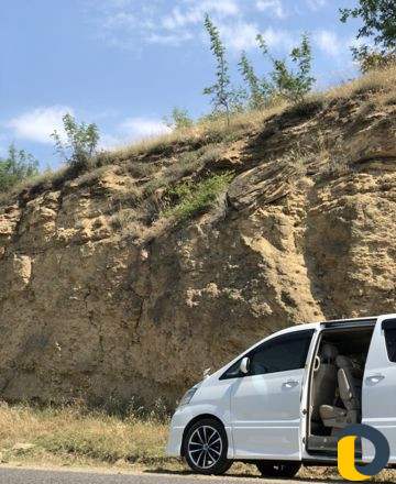 Заказ микроавтобуса Mercedes Sprinter Toyota Alpha