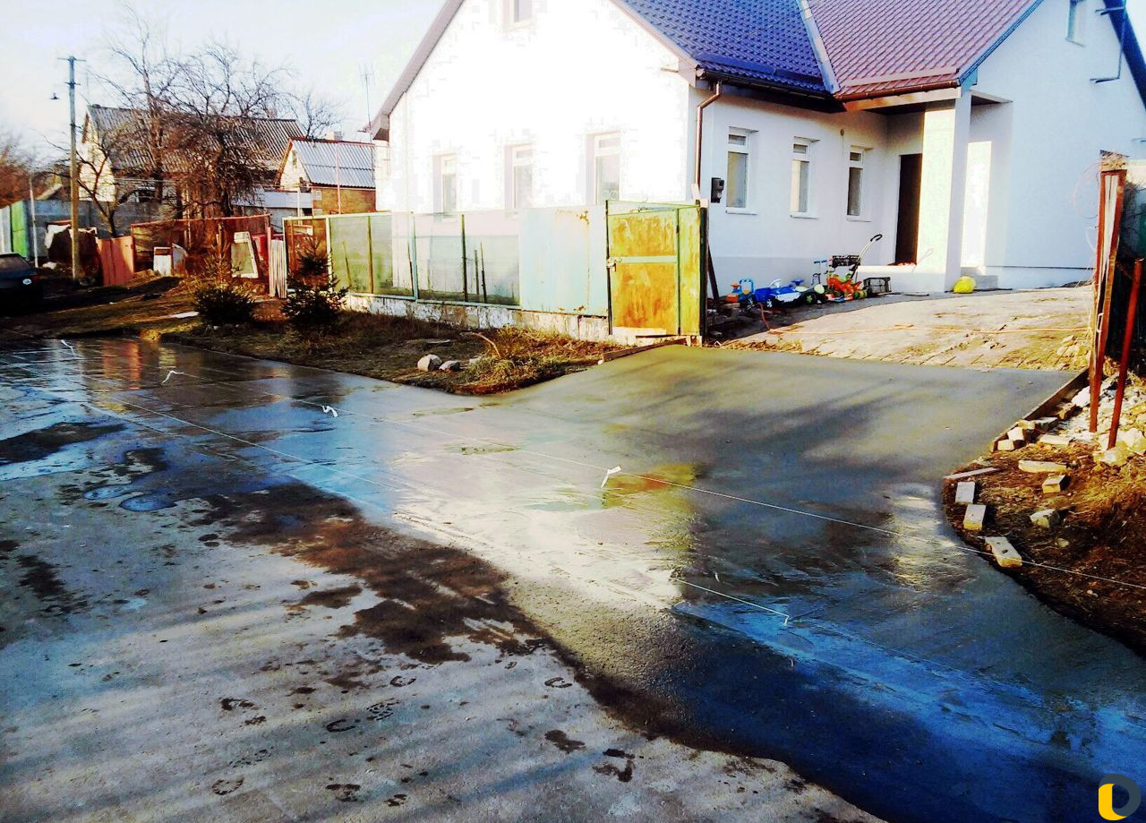 Залить двор бетоном. Бетонирование двора