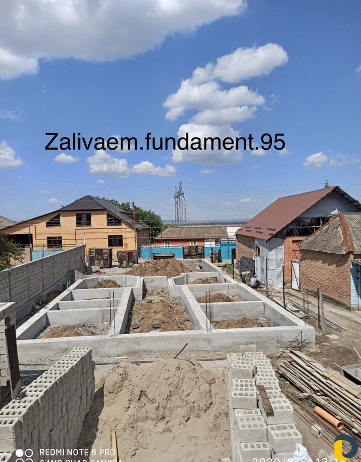 Заливаем фундамент со своими опалубками. Быстро и
