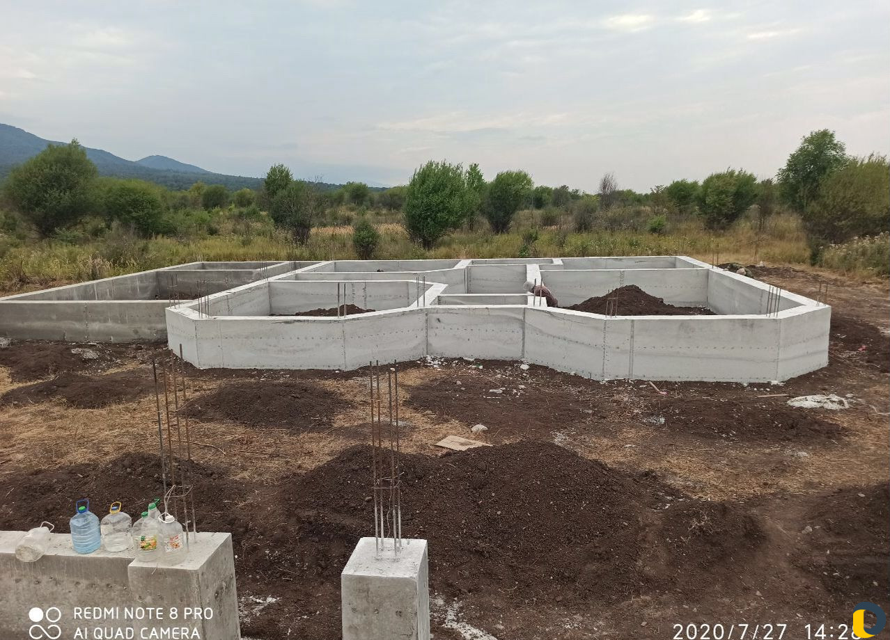 Заливаем фундамент со своими опалубками. Быстро и