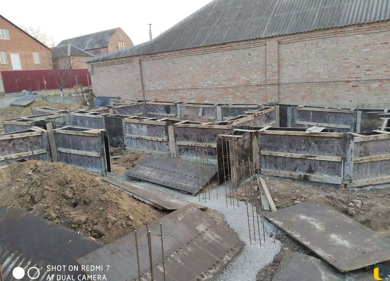 Заливаем фундамент со своими опалубками