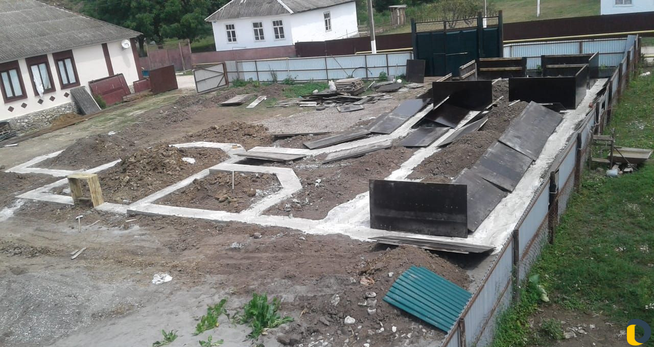 Заливаем фундамент со своими опалубками