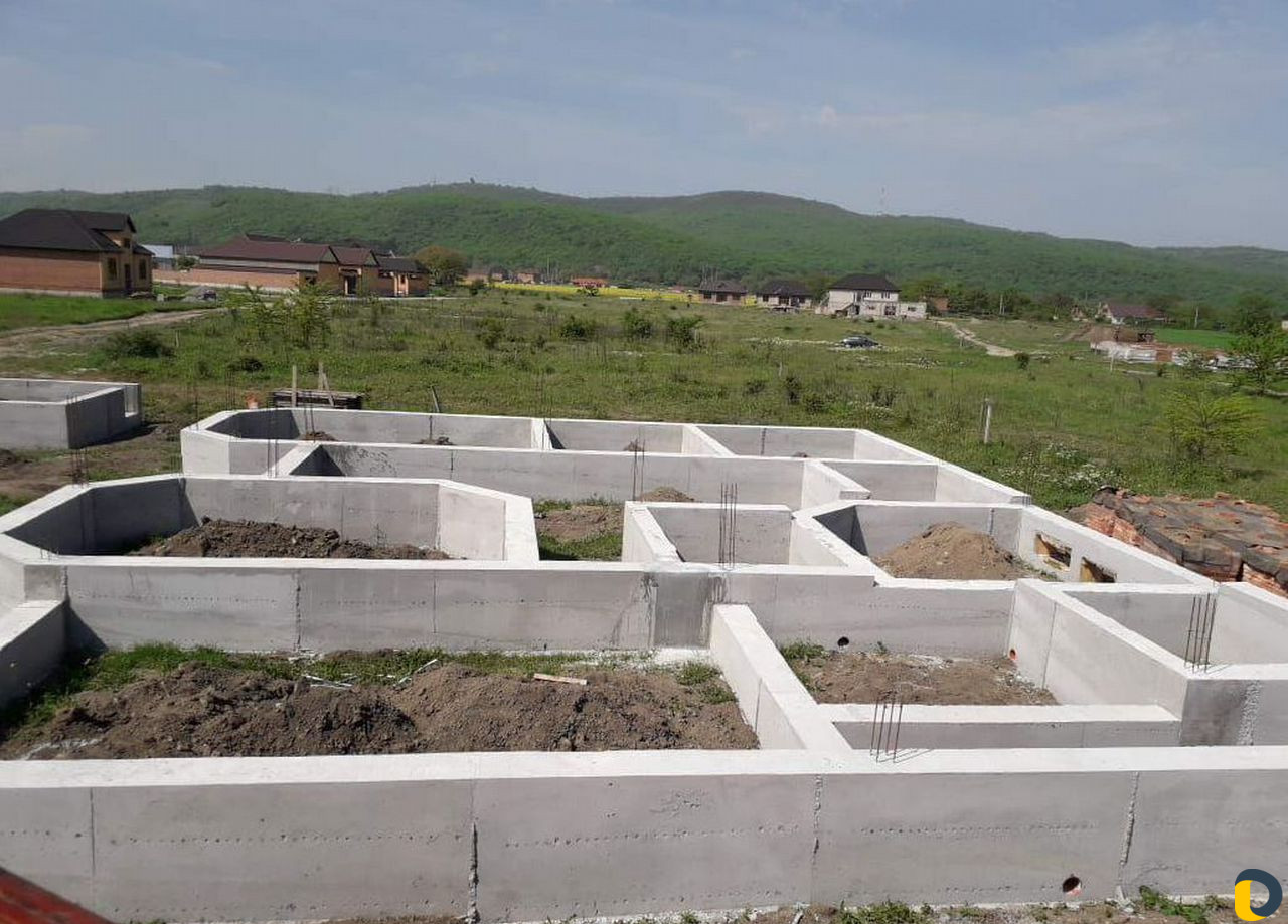 Заливаем фундамент со своими опалубками