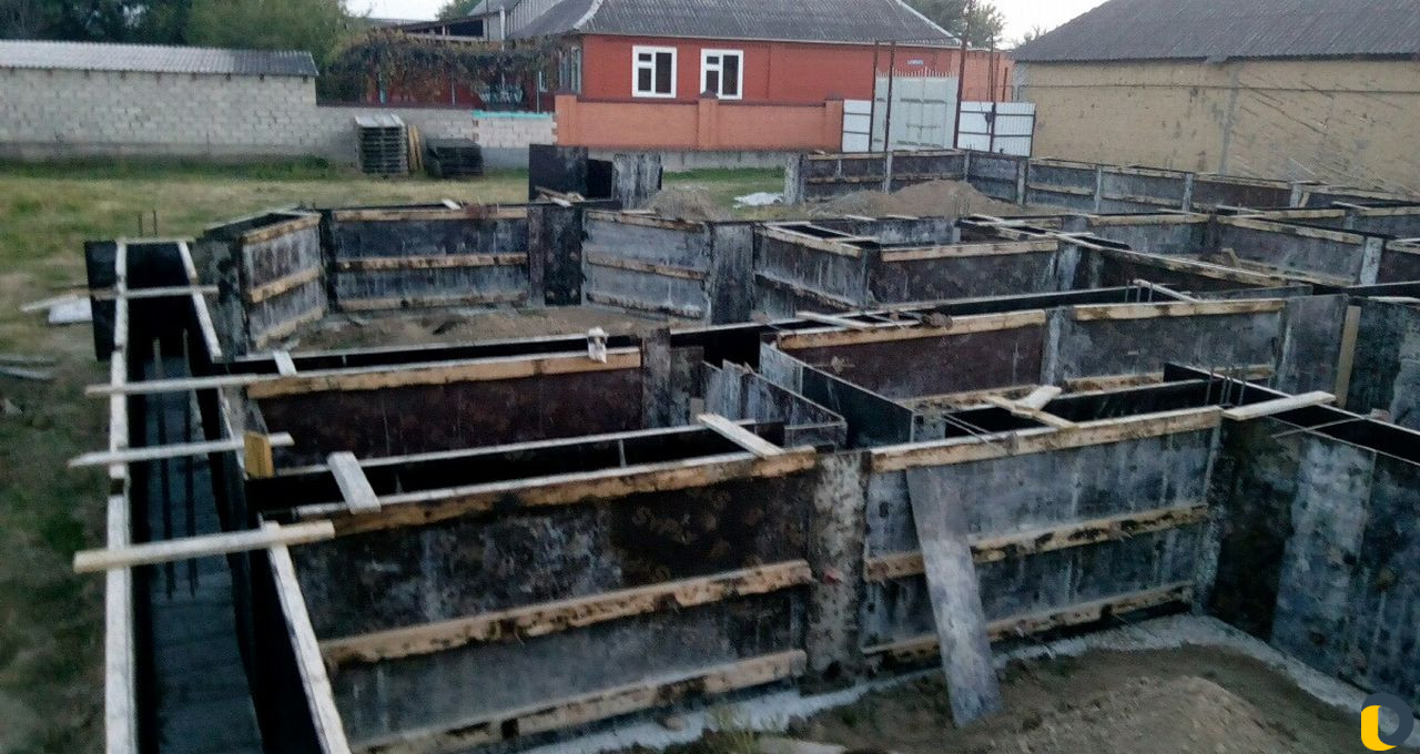 Заливаем фундамент
