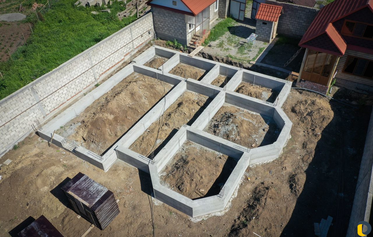 Заливаем фундамент