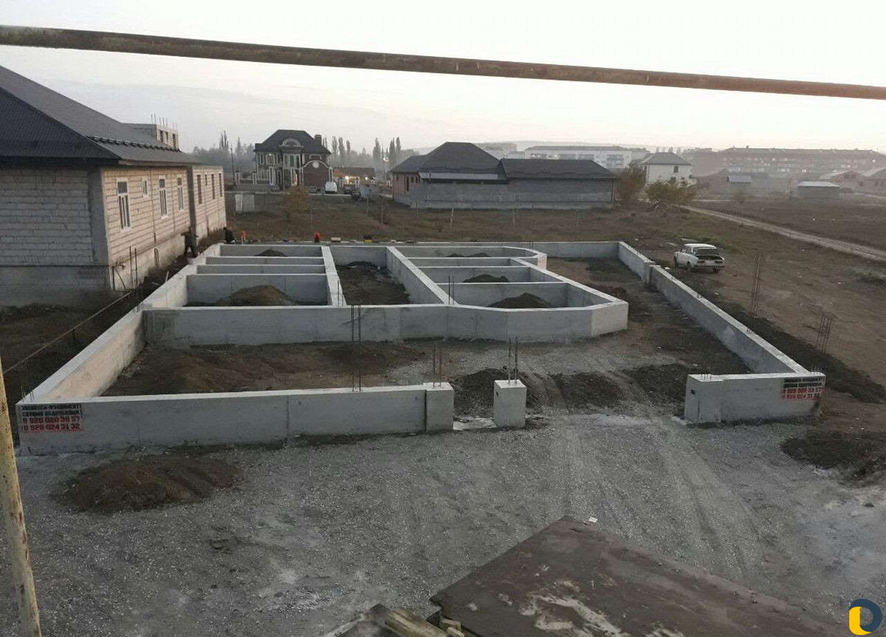 Заливаем фундаменты