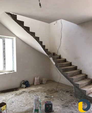 Заливка бетонных лестниц