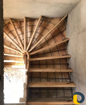 Заливка бетонных лестниц