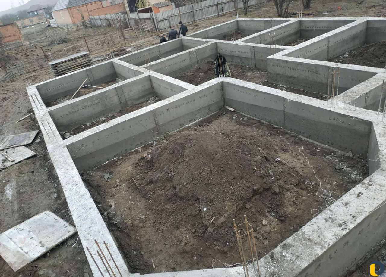 Заливка фундамента