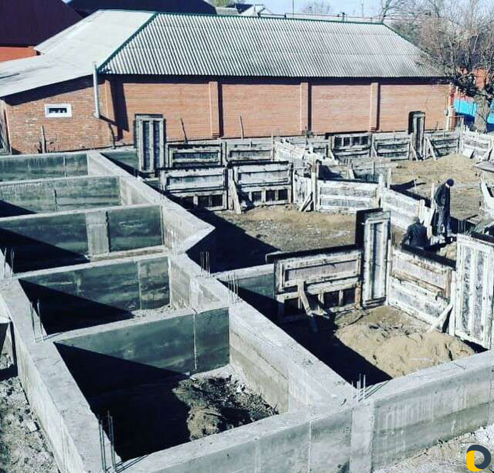 Заливка фундамента