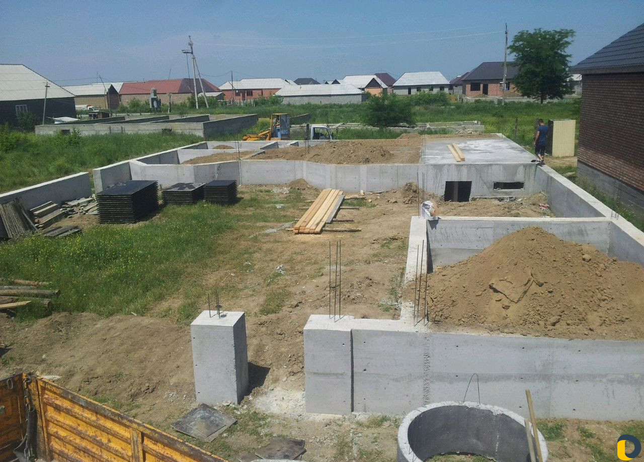 Заливка и наращивание фундамента,а также пояса