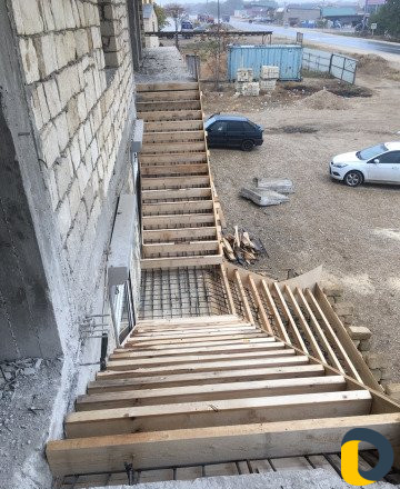 Заливка ж/б лестниц