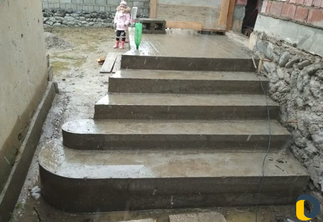 Заливка железобетонных лестниц любой сложности