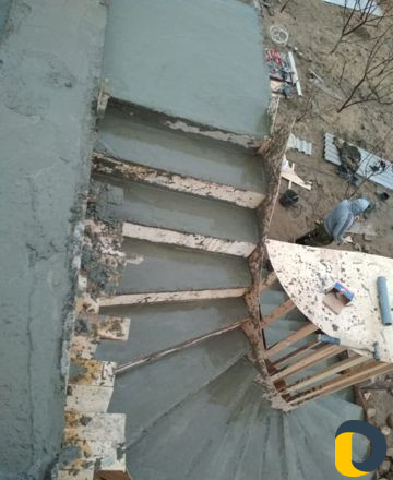 Заливка железобетонных лестниц