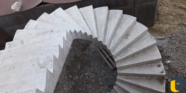 Заливка железобетонных лестниц
