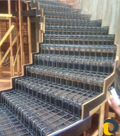 Заливка железобетонных лестниц